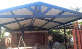 Jakaranda Staal Dakke Oprigters - Steel Roofs and Carports Erection